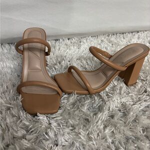 TOP Moda Tan Strappy Block Heels